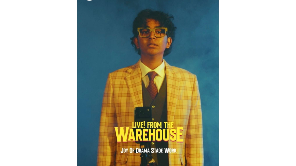 A Sneak into the Performance of the Play ‘Live From The Warehouse’